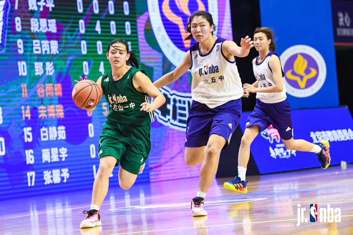 篮球NBA发布最新实力榜，三队并列第一梯队